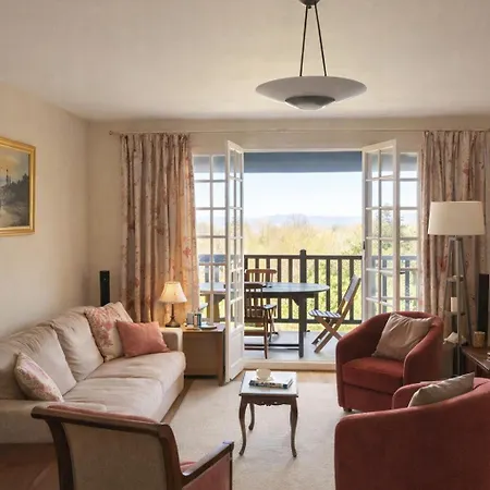 Le Clos Marin- F3 - Vue - Piscine Et Tennis Apartamento