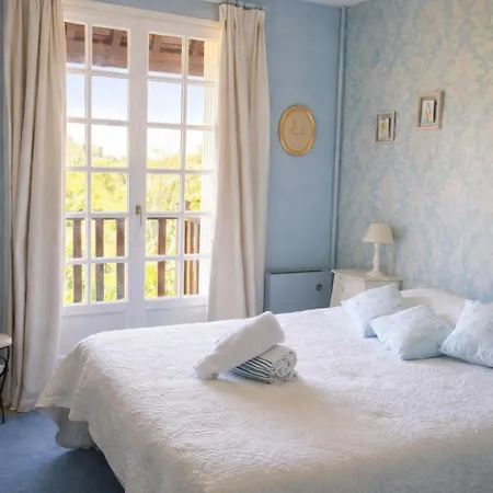 Le Clos Marin- F3 - Vue - Piscine Et Tennis Apartamento